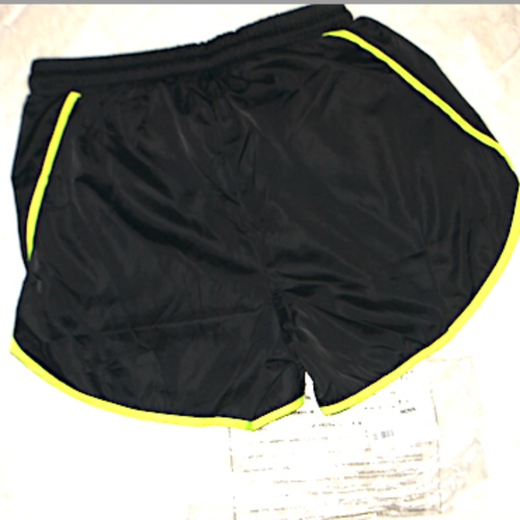 ♥️ Fashion Nova Heart Hips shorts S - Picture 6 of 10